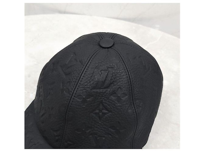 Louis Vuitton Shadow Baseball Cap aus Leder mit Monogramm in Schwarz - Ansicht 5