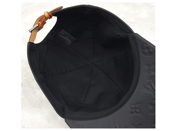 Louis Vuitton Shadow Baseball Cap aus Leder mit Monogramm in Schwarz - Ansicht 7