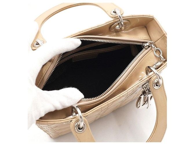Dior Mittlere Cannage Tote Bag aus beigem Lackleder Braun - Ansicht 5