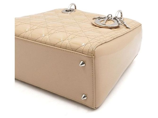 Dior Mittlere Cannage Tote Bag aus beigem Lackleder Braun - Ansicht 7