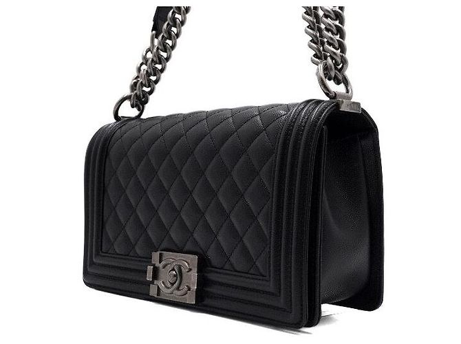 Chanel Borsa a tracolla Medium Flap in pelle Caviar nera Nero - vista 2