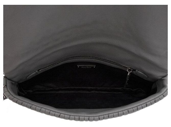 Miu Miu Clutch e borsa a tracolla in Nappa matelassé grigia - vista 5
