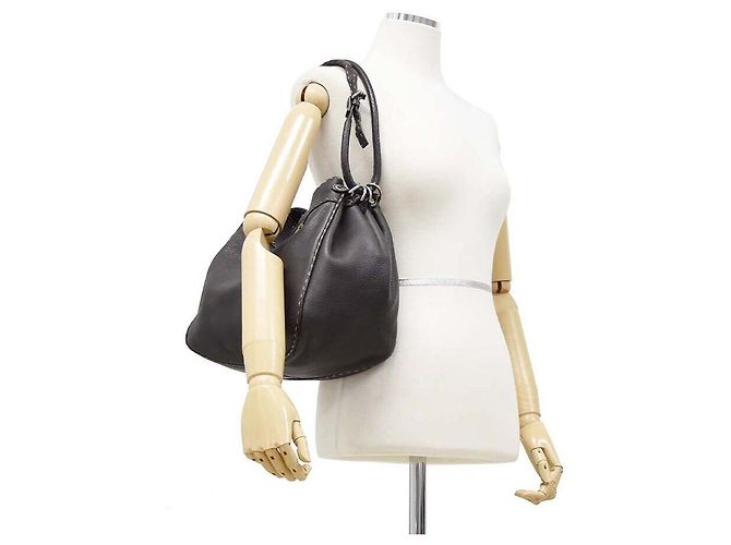 Fendi Bolso de hombro bucket Sellaria de cuero - vista 2