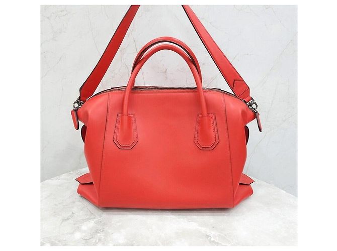 Givenchy Borsa a Tracolla Antigona in Pelle Large Rosso - vista 3