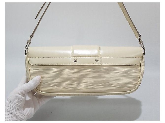 Louis Vuitton Epi Montaigne PM Bianco - vista 5