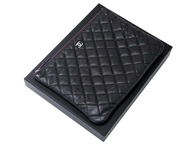 Chanel Clutch Caviar New Medium Negro - vista 6