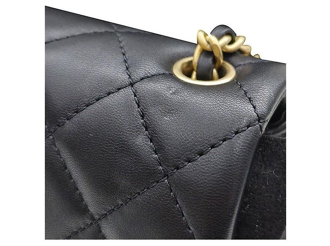 Chanel Borsa a tracolla Lambskin Classic New Mini Golden Ball Nero - vista 11