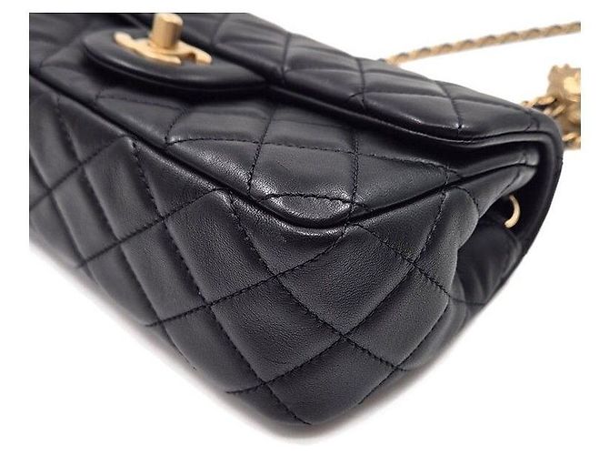 Chanel Borsa a tracolla Lambskin Classic New Mini Golden Ball Nero - vista 7