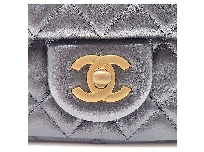 Chanel Borsa a tracolla Lambskin Classic New Mini Golden Ball Nero - vista 9
