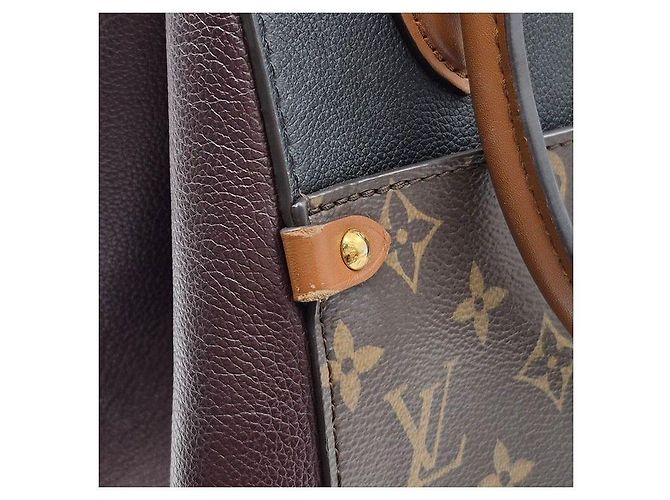 Louis Vuitton Monogram Fold MM - vista 10