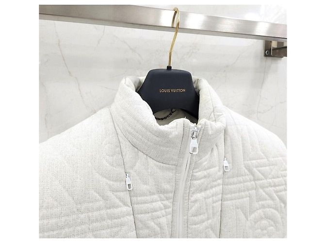 Louis Vuitton LV Signature Daunensteppweste Silber - Ansicht 4