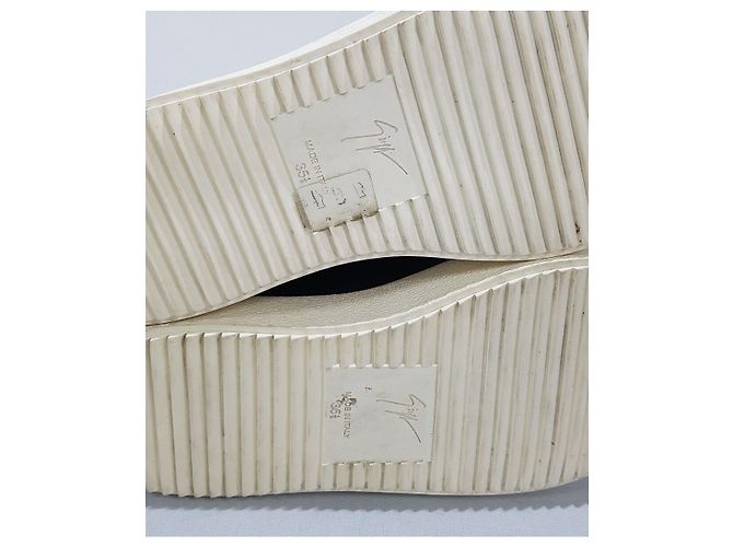 Sneaker slip-on con zip Giuseppe Zanotti in pelle nera Nero - vista 7