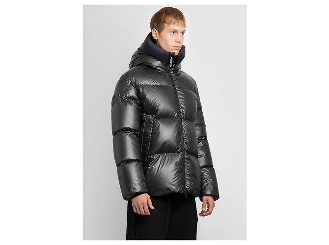 Moncler Down Jacket - vista 3