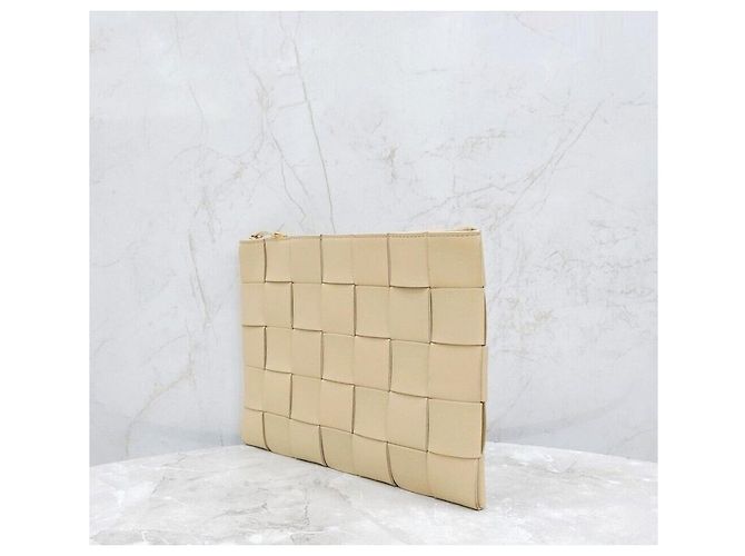 Bottega Veneta Clutch Medium in pelle Intrecciato - vista 2