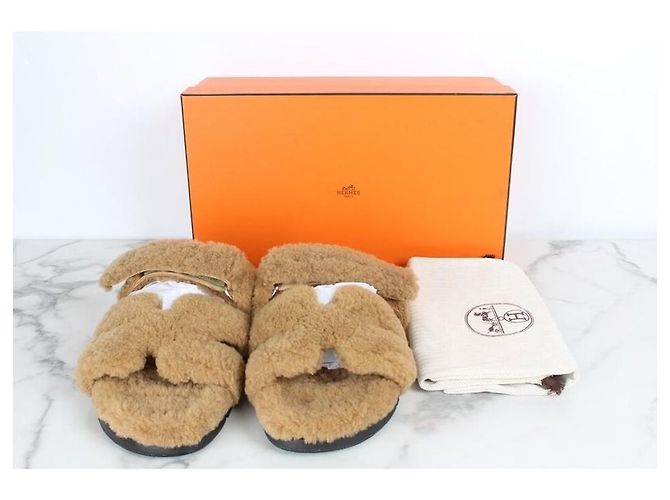 Hermès Pantofole in lana shearling beige Marrone - vista 2
