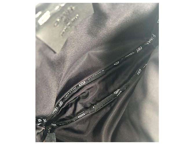 Chanel Borsa a tracolla sportiva bianca - vista 11