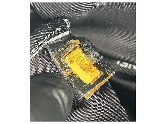 Chanel Borsa a tracolla sportiva bianca - vista 13