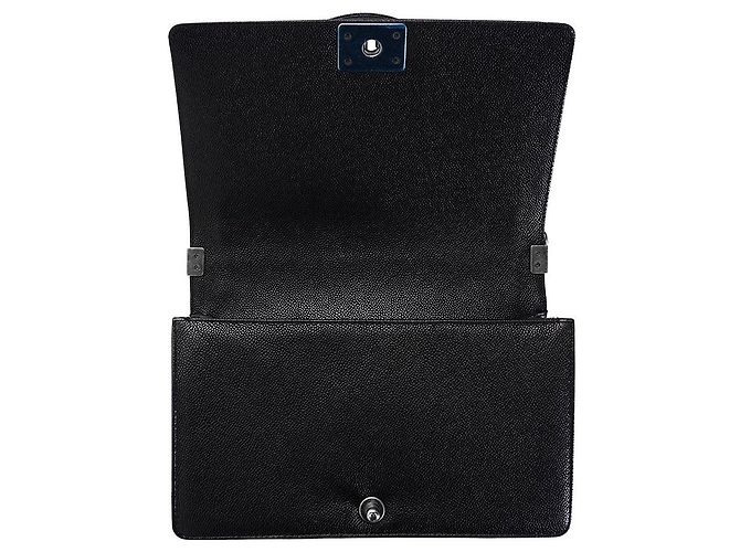Chanel Borsa Boy Caviar Large Flap Bag Nero - vista 10