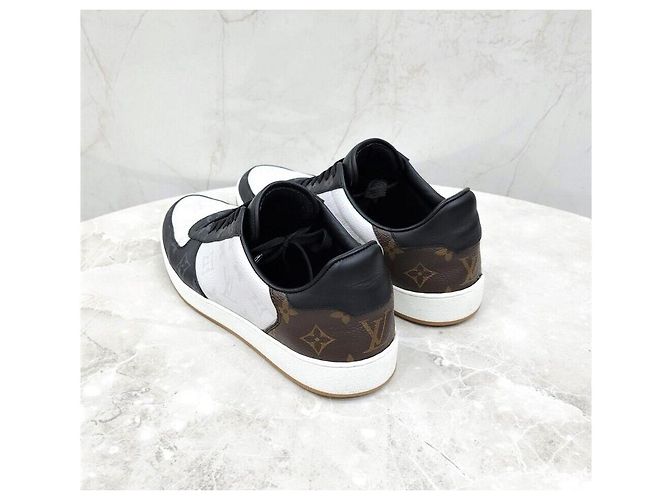 Louis Vuitton Sneakers Monogram Rivoli Multicolore - vista 4