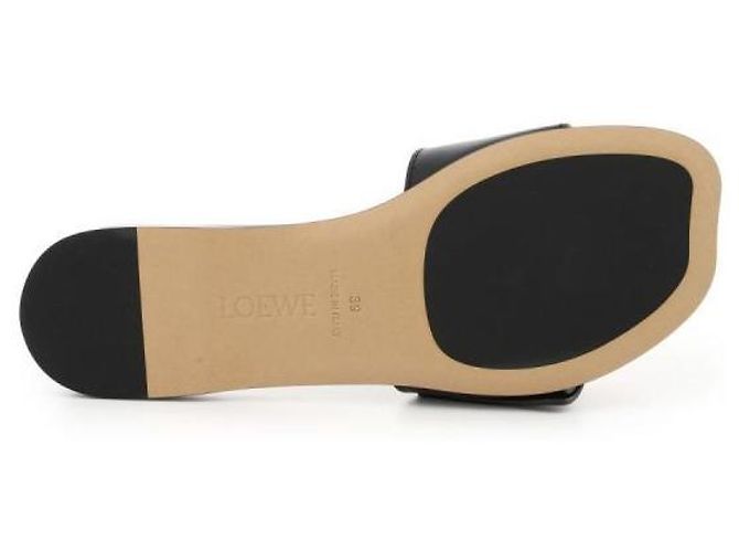 Loewe Pebble Slide in vitello morbido Nero - vista 6