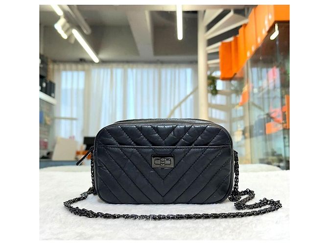Chanel Vintage Chevron Camera Bag Mini Schwarz - Ansicht 2