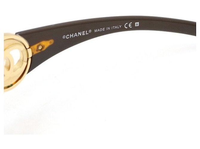 Chanel Occhiali da sole quadrati CC con montatura marrone e oro - vista 5