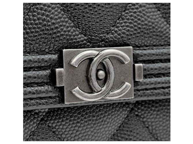 Chanel Cartera larga Caviar Boy Negro - vista 6