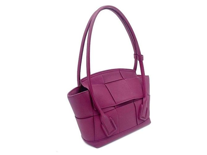 Bolsa de mão Bottega Veneta Arco Small em couro violeta - vista 3