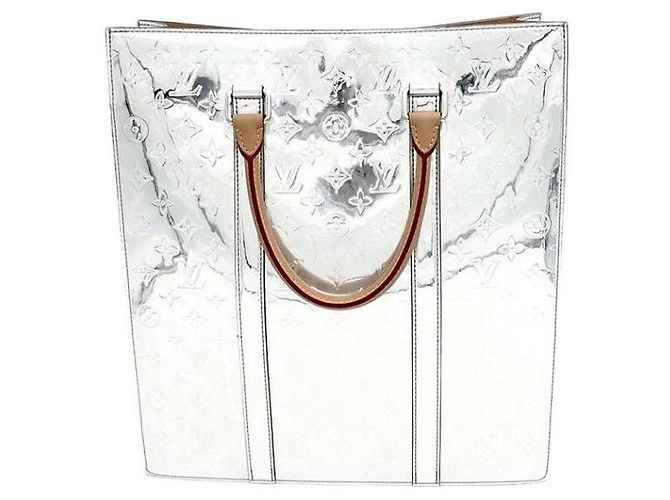 Louis Vuitton Mirror Bolsa Plana Prata - vista 4