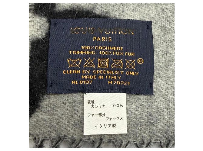 Stola Louis Vuitton in cashmere nero e pelliccia di volpe - vista 7