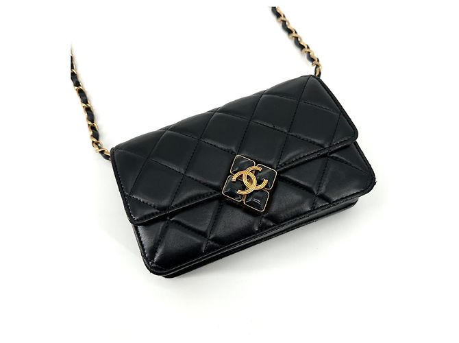 Chanel Mini borsa crossbody WOC in pelle d'agnello trapuntata a diamante (chip interno) Multicolore - vista 2