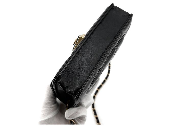 Chanel Mini borsa crossbody WOC in pelle d'agnello trapuntata a diamante (chip interno) Multicolore - vista 6