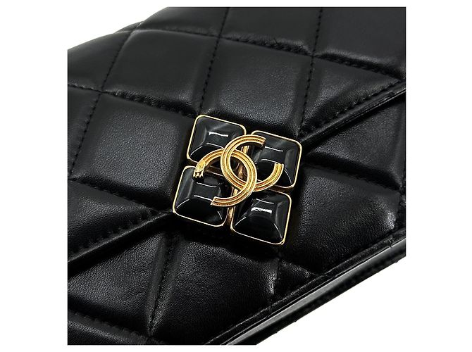 Chanel Mini borsa crossbody WOC in pelle d'agnello trapuntata a diamante (chip interno) Multicolore - vista 8