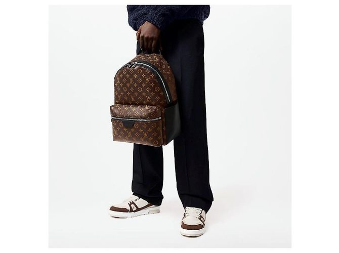 Louis Vuitton Sac à dos Discovery PM Monogram Macassar Noir - vue 11