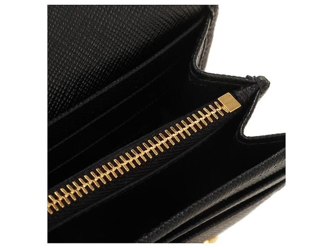 Prada Cartera larga con solapa de cuero Saffiano y cierre metálico stamp: QWA - vista 7