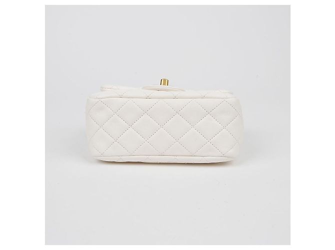 Chanel Borsa a Tracolla e Spalla Petite Sac Golden Ball Chain Bianco - vista 6