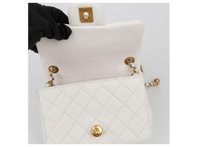 Chanel Borsa a Tracolla e Spalla Petite Sac Golden Ball Chain Bianco - vista 8