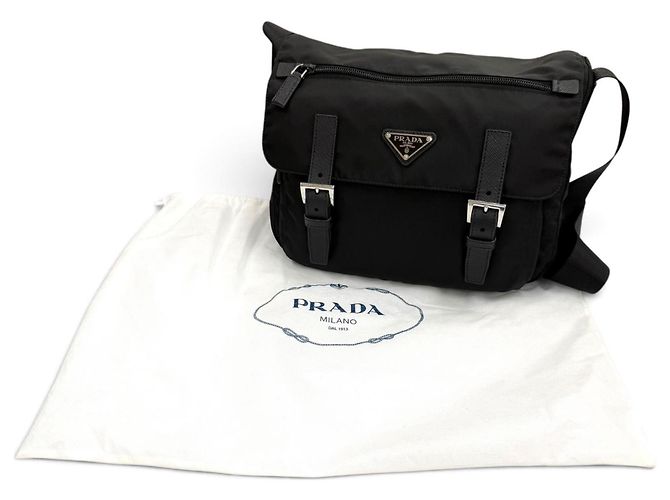 Borsa a tracolla Prada 1BD953 in Re-Nylon con placca logo triangolare Nero - vista 2