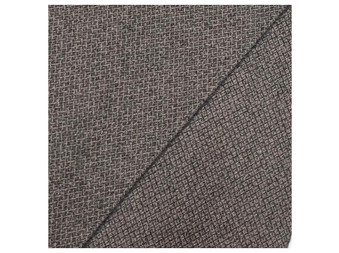 Stola lunga in cashmere marrone Chanel G18 - vista 4