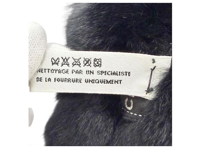 Bracciale rigido in pelliccia di coniglio Chanel Coco Mark Nero Bianco - vista 8