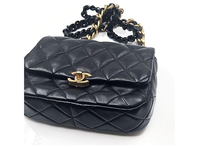 Chanel Borsa a tracolla matelassé in pelle d'agnello Season con catena Nero - vista 6