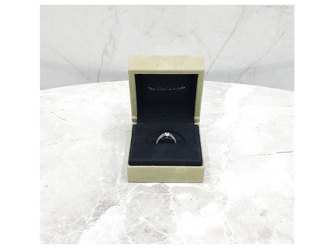 Van Cleef & Arpels Bague Solitaire Estelle Van Cleef Diamant Platine Taille Argenté - vue 6
