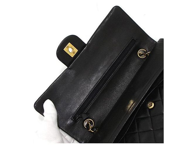 Chanel Borsa a tracolla Classic Medium in pelle d'agnello nera Nero - vista 6