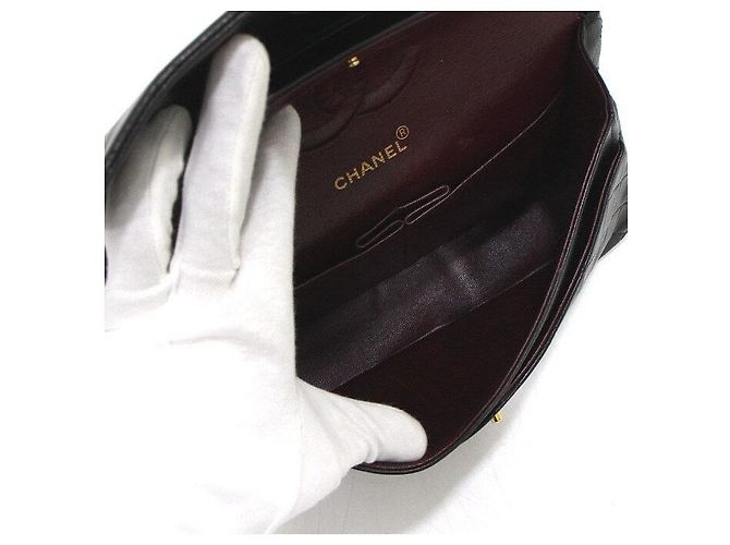Chanel Borsa a tracolla Classic Medium in pelle d'agnello nera Nero - vista 7