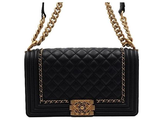 Chanel Borsa a tracolla Boy Medium in pelle di vitello nera con catena dorata Nero - vista 2
