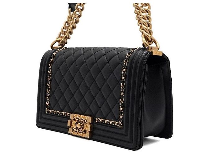 Chanel Borsa a tracolla Boy Medium in pelle di vitello nera con catena dorata Nero - vista 3