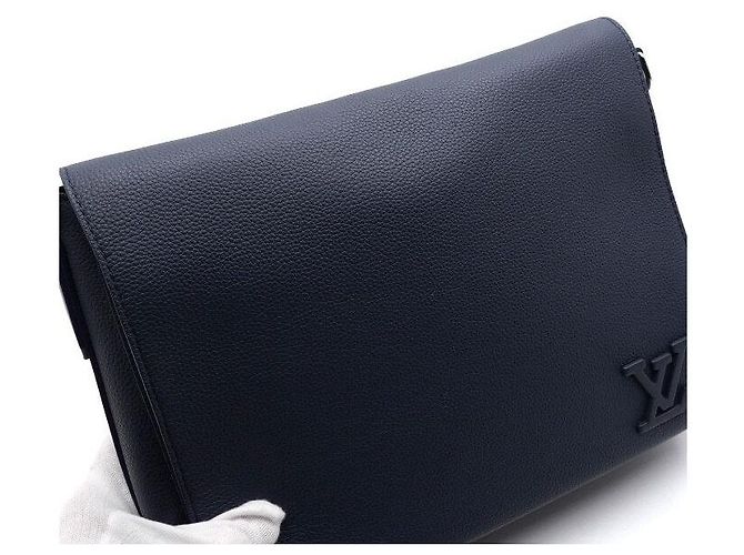 Louis Vuitton Borsa Messenger Aero Letter in pelle blu navy - vista 10
