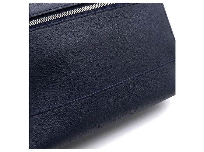 Louis Vuitton Borsa Messenger Aero Letter in pelle blu navy - vista 12