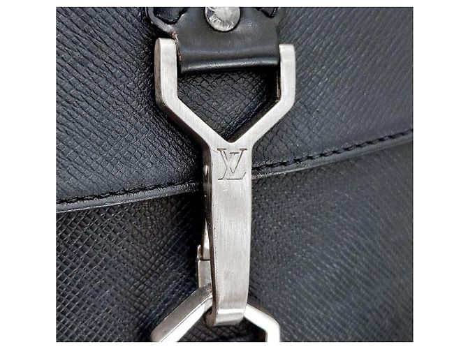 Louis Vuitton Taiga Cassia Rucksack - Ansicht 7