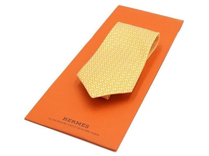 Hermès Seidenkrawatte mit gelbem Sandalmuster - Ansicht 8